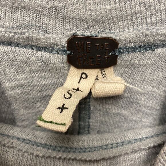 Free People Split Back Turtleneck Top Small - Picture 2 of 5